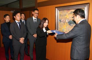 駐輪場の料金改定や岡南飛行場活用　玉野商工会議所青年部が市に提言