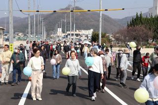 神辺町川南地区の区画整理大詰め　メーン市道通行開始、公園も整備
