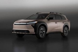 トヨタ、新型ＥＶを２６年発売　日本と北米、スバルと共同開発