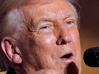 【ワーナー買収】トランプ氏介入で混迷　報道のＣＮＮが焦点