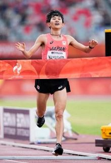 男子マラソンで山下が金　１１歳栗原「ぷよぷよ」で優勝
