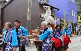 八朔の馬出し 来年５月下旬に延期　９月の暑さ受け実行委、安全に配慮