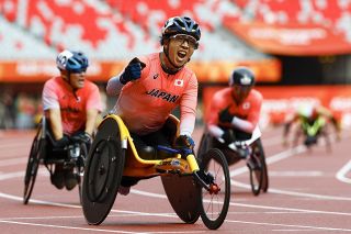 佐藤 快走「金」陸上車いす男子１００　愛知・名古屋アジアパラ