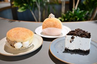 好評のケーキと揚げパン復刻　美作のカフェ、３周年記念