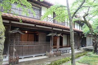 がいせん桜通りにゲストハウス　新庄村在住の沖津さんオープン