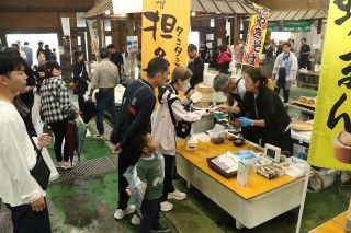 シーズンオフもカキ楽しんで　備前・日生 産直市場でフェス