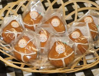 西大寺高生 地元店と焼き菓子開発　１２日から販売「新たな名物に」