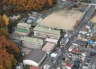 井原高南校地跡地 ２７年度から暫定利用開始　 市が方針、文化活動や起業支援想定　