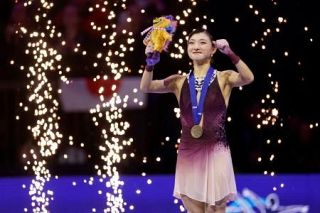 坂本花織、４度目優勝で有終の美　世界フィギュア、千葉百音「銀」