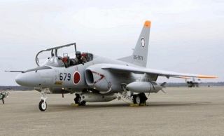 ２人乗り空自練習機、池に墜落　愛知で離陸直後、「救出に全力」
