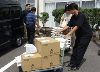 おなかいっぱい食べてね 県西部の子ども食堂にコメ６００キロ寄贈　県米穀小売商協同組合