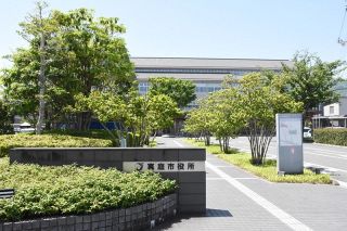 「久世トンネル桜」観賞を　２６日から真庭市議会議場 一般開放