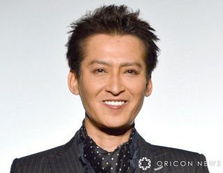 元光GENJI・大沢樹生、妻と娘の“愛用品”を頭に…「オチャメですwww」「赤ちゃん帽子みたい（笑）」