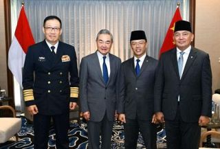 【インドネシア中国の軍事協力】ミサイル製造で関係深化　利害一致、全方位逸脱も