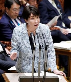 経済対策「時機逸せず対応」　首相、「国会軽視」批判に反論
