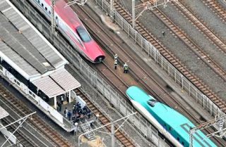 原因判明まで連結運転取りやめ　東北新幹線、重大インシデントに