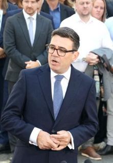 【バーナム英新首相就任】「大きな政府」で打開狙う　財政に懸念、実現不透明