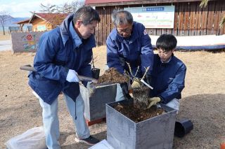 「バイオ炭」活用しバラ栽培実験　福山市、民間２社とスタート