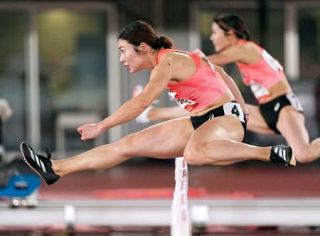 １００メートル障害の福部が金　女子やり投げ北口は２位
