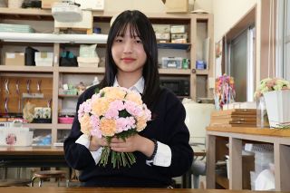 【ひとフォーカス】技術磨いた花束で連覇　高松農高３年山本優花さん