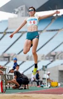 秦が女子走り幅跳び優勝　関西実業団陸上