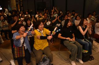 福山よく頑張った 健闘に市民ら拍手　全国高校野球 地元でＰＶ