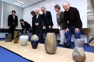 日本伝統工芸中国展 陶陽賞に小松原さん　入賞、入選７７点決まる 