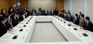 政府、温室ガス６０％削減を了承　パリ協定の水準下回る