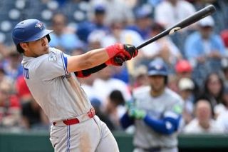岡本、３安打２打点　村上２番、大谷は１番