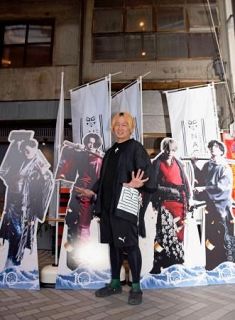 日常に演劇届けて１０年　名古屋、商店街の芝居小屋