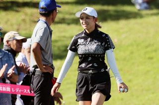苦難乗り越えたルーキー平塚 山陽新聞レディース杯ゴルフ