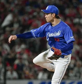 阪神90周年、記念列車が運行 掛布OB会長が出発式に参加
