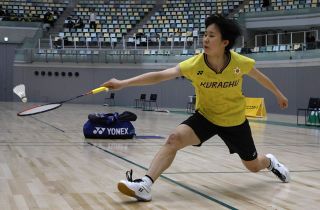 渡辺（倉敷中央）岡山勢初優勝 バドミントン女子単 全国高校選抜