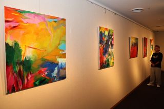 日常風景テーマにした抽象画展示　岡山で小川さん（徳島）が個展