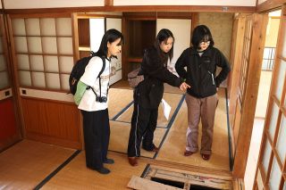 不足の単身移住者住宅に 新庄村が空き家利用し整備　県立大生ら設計協力