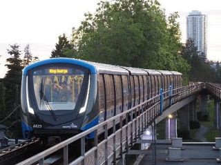 サッカーＷ杯開催都市バンクーバーの無人運転鉄道、新型車両の型式名はなぜ「４」を飛ばすのか？