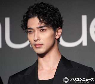 グラビア界のニュースター”高野真央、衝撃美ボディが炸裂 『週チャン