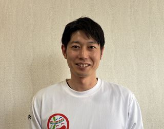 【ひと・交差点】大町の秋山創一朗社長　子どもたちの笑顔大切に