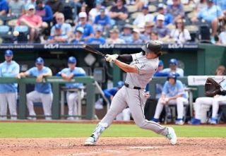 村上１安打、鈴木は２６号ソロ　ＷソックスとカブスＰＯ進出