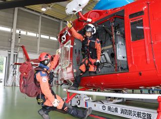 【ＮＥＷＳピックアップ】 岡山県消防防災ヘリに救急救命士搭乗　出動中の救命処置可能に