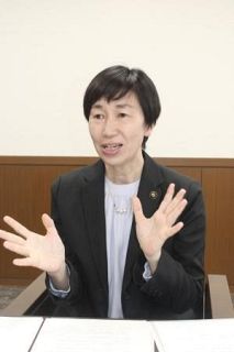 「図書館戦争」に勝った共産党籍の新市長は、なぜ施設の廃止を止められなかったのか　市民の怒りで当選したのに、直後に「公約違反」となったその訳は