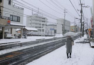 岡山県内冷え込み続く　北部で雪 マラソン中止も