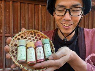 高梁市・吹屋ＰＲの唐辛子調味料　佐藤紅商店、全４種発売