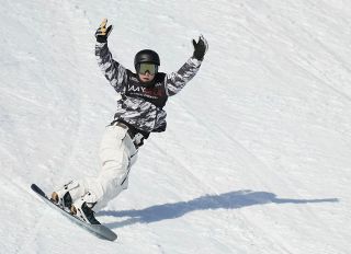 木村悠（翠松高２年）初表彰台の２位 スノボＷ杯スロープスタイル 兄の木村葵は８位