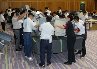 井原市長選を振り返って　「継続」か「刷新」か巡り舌戦、投票率は２回連続５割切る