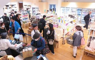 岡山県アンテナ店 入館５.３％増　２４年度、販売品拡充や改装効果