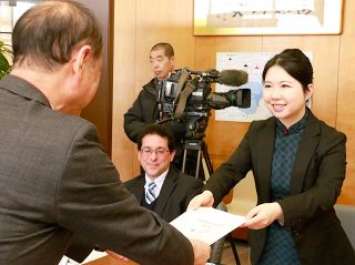 外国人市民会議が岡山市に提言書　多文化共生へ教育環境整備求める