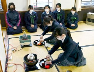 中高生合同で部活 地域移行を視野　矢掛町教委 ２５年度から施設共有