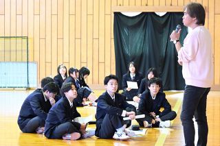 映画手法用い自己表現　美作・林野高新カリキュラム講座スタート