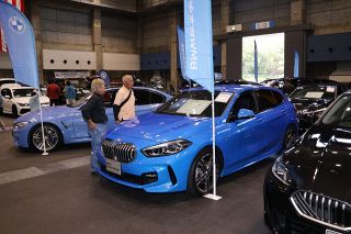 コンベックスで輸入中古車大商談会　１８ブランド３００台販売、１日まで